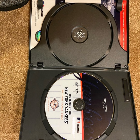 N.Y. Yankees DVD’s collection, 100 years of Yankees, yankeeography volume 1 & 2. - Picture 4 of 12